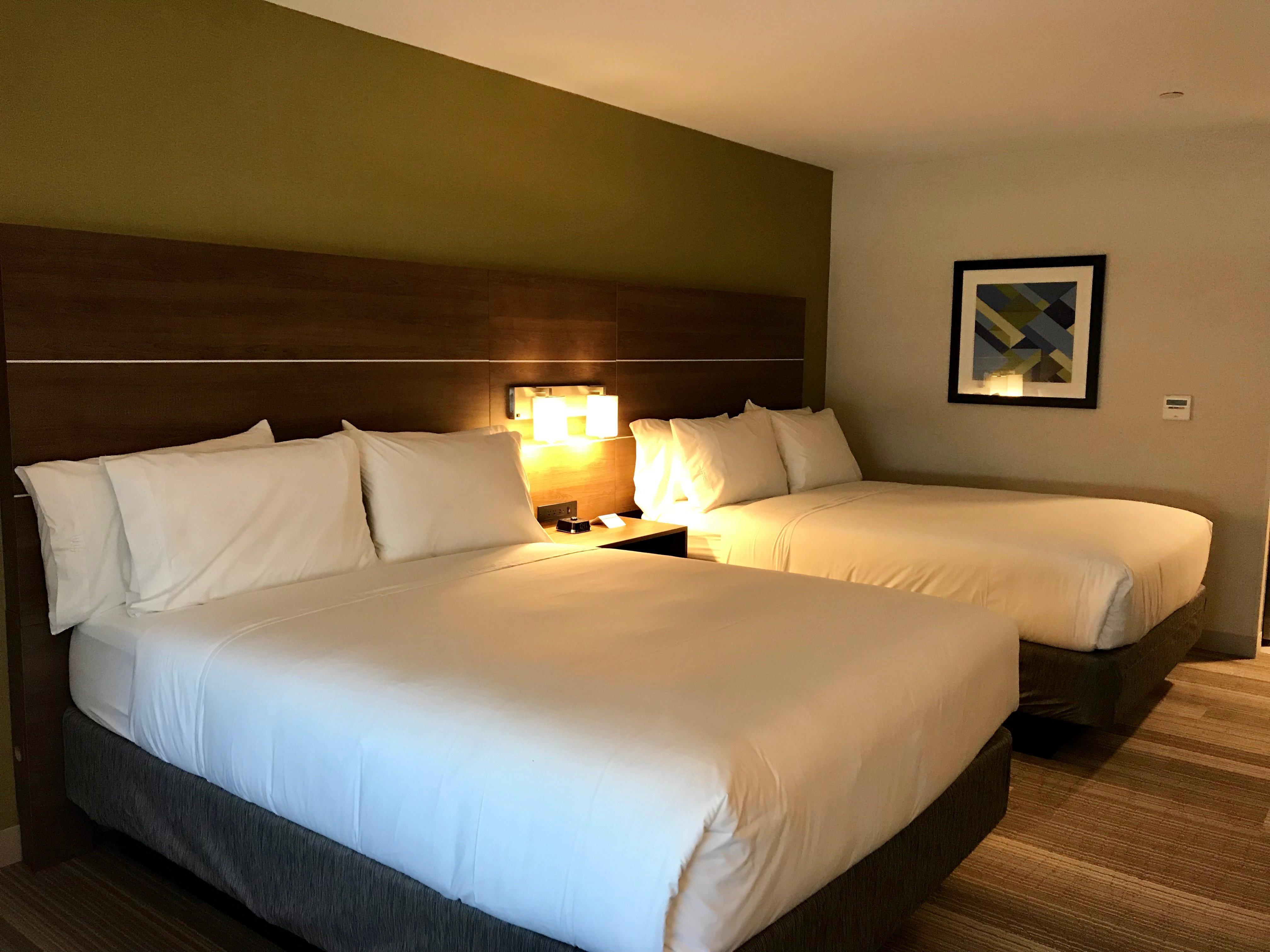 Holiday Inn Express & Suites Pasadena - Los Angeles By Ihg Dış mekan fotoğraf