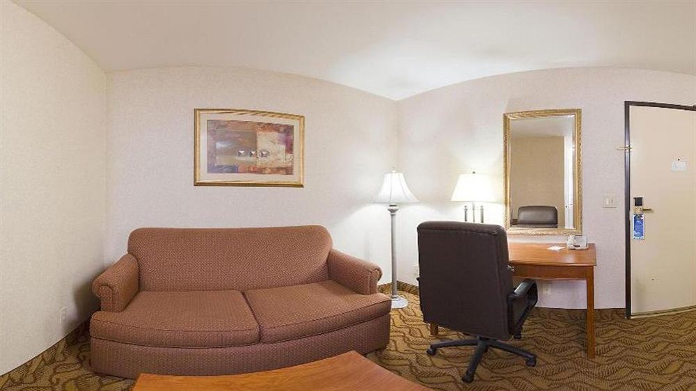 Holiday Inn Express & Suites Pasadena - Los Angeles By Ihg Dış mekan fotoğraf